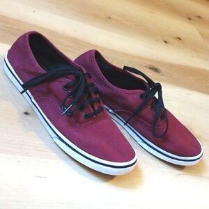 Vans burgundy tennis sneakers